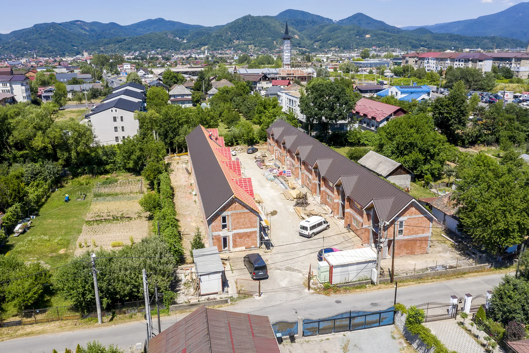 InvestaCCI Case si Vile