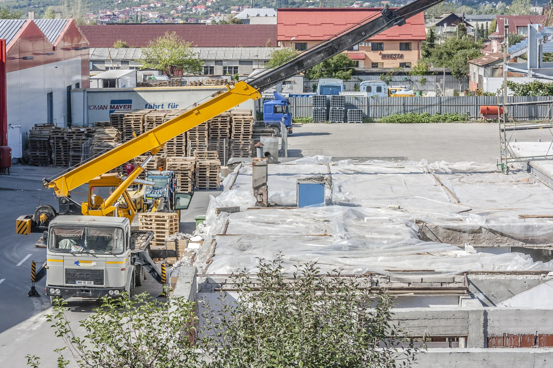 InvestaCCI Spatii Comerciale