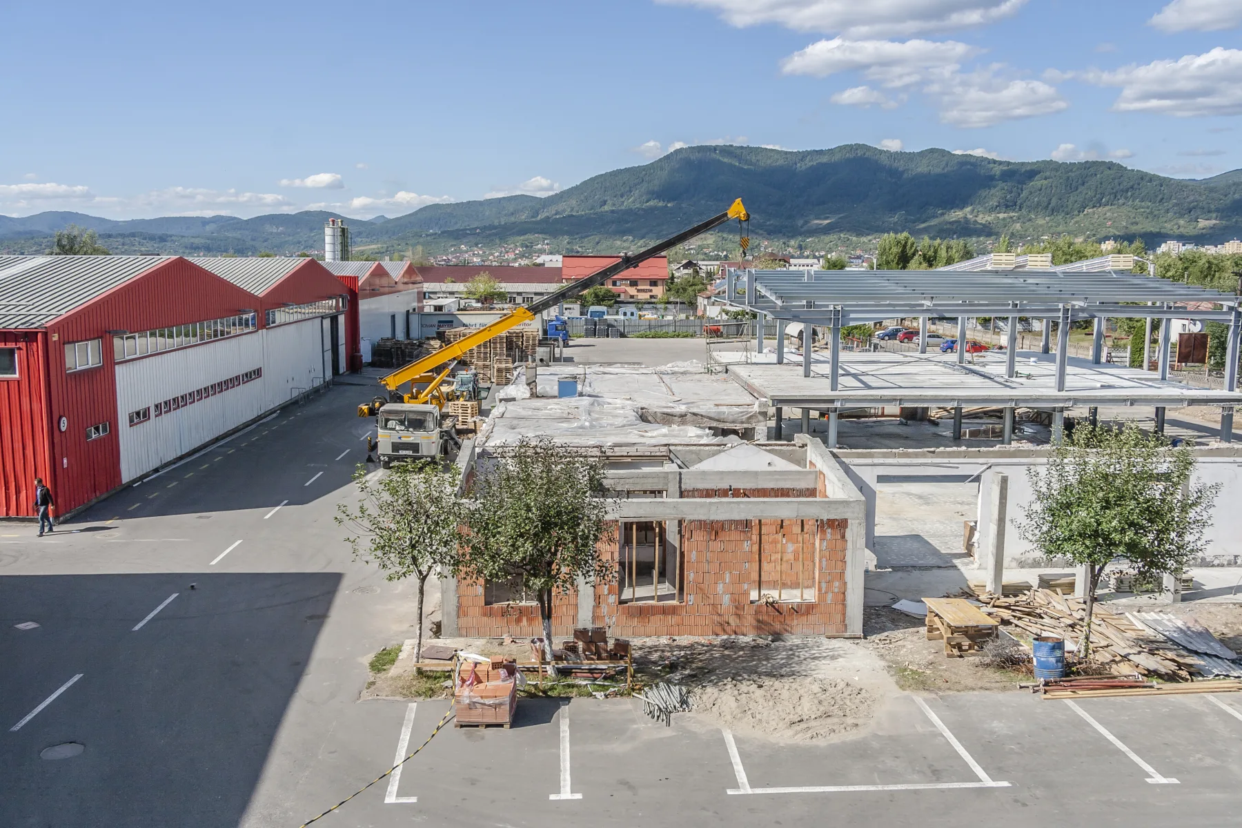 InvestaCCI Spatii Comerciale